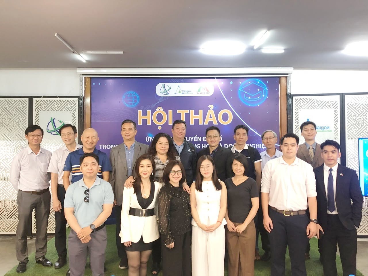 THÀNH CÔNG THÚC ĐẨY XU HƯỚNG CÔNG NGHỆ TƯƠNG LAI TỪ BUỔI HỘI THẢO “GIỚI THIỆU NỀN TẢNG CHUYỂN ĐỔI SỐ TRONG GIÁO DỤC VÀ DOANH NGHIỆP”